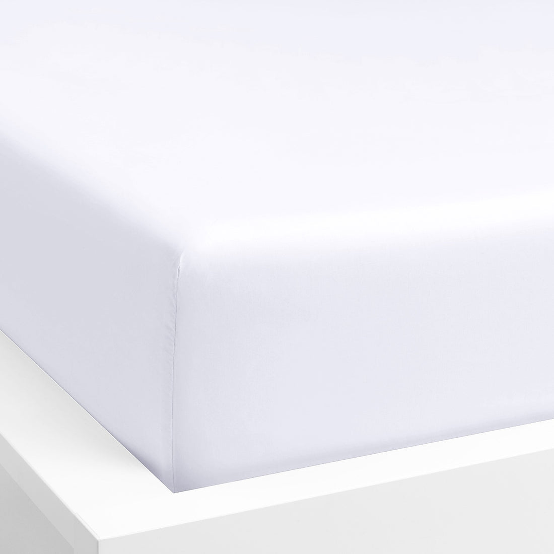 6-Piece White Hotel Comforter Set – Double (200x200 cm, 100% Cotton)